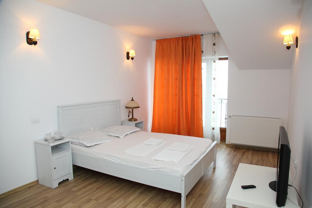 Hotel Rodiv Găeşti 客房 照片